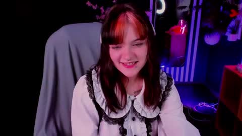 Snapshot of estertwilight chatting on 19, 5, 2026 Ester online show from 19, 5, 2026
