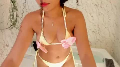 esther  online show from 18, 7, 2026