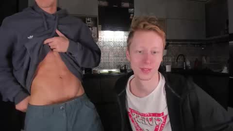 Snapshot of esthetics_boys chatting on 7, 1, 2026 LOUIS online show from 7, 1, 2026