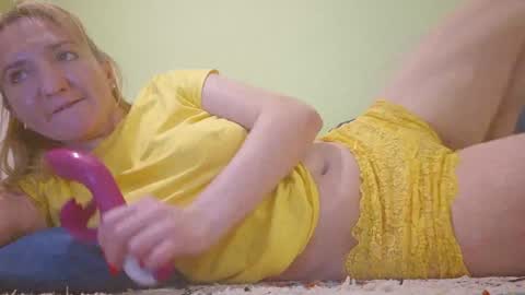 Snapshot of estrellawalters chatting on 11, 1, 2025 estrellawalters online show from 11, 1, 2025