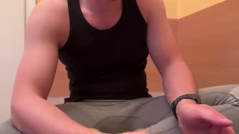 Tom online show from 26, 9, 2025