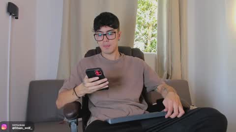 etham_wolf1 online show from 30, 4, 2026