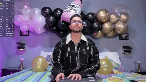 Snapshot of ethan_adam chatting on 31, 12, 2024 ADAM TAYLOR ETHAN CAMBAL INDEPENDENT MODELS online show from 31, 12, 2024