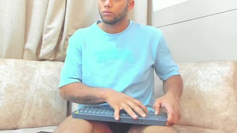 ethan helmut online show from 22, 1, 2025