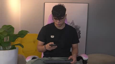 ethan_occonor online show from 8, 11, 2025