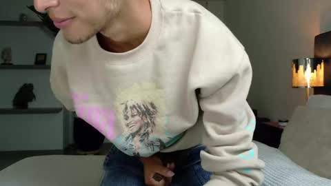 Snapshot of ethan_skiny_ chatting on 28, 11, 2025 Joan online show from 28, 11, 2025