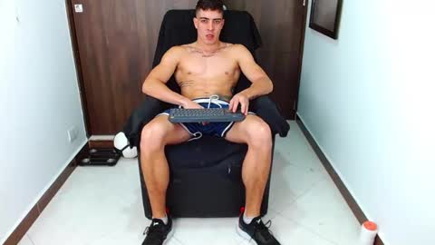 ethangreey1 online show from 13, 2, 2025