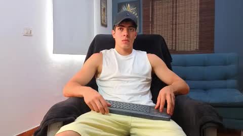 ethangreey1 online show from 27, 4, 2026