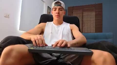 Snapshot of ethangreey1 chatting on 10, 7, 2026 ethangreey1 online show from 10, 7, 2026