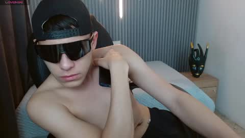 Snapshot of ethanx18 chatting on 5, 5, 2026 ethanx18 online show from 5, 5, 2026