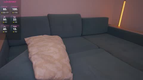 Snapshot of ettennayt chatting on 15, 9, 2025 Hello I am AliseNext stream -  1700 GTM1 online show from 15, 9, 2025