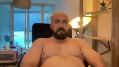 Snapshot of europeloverboy chatting on 18, 9, 2025 europeloverboy online show from 18, 9, 2025