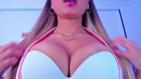 eva1green1 online show from 10, 1, 2025