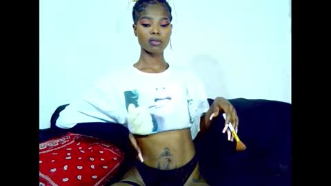 eva4him831 online show from 23, 1, 2025