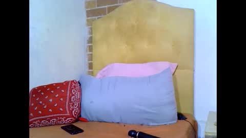 eva4him831 online show from 25, 2, 2025