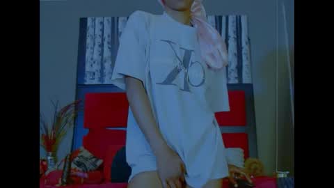 eva4him831 online show from 16, 10, 2025