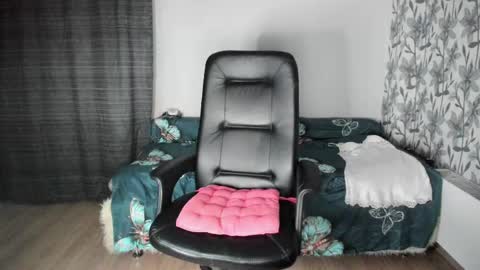 Snapshot of eva_7777 chatting on 10, 3, 2025 Eva online show from 10, 3, 2025