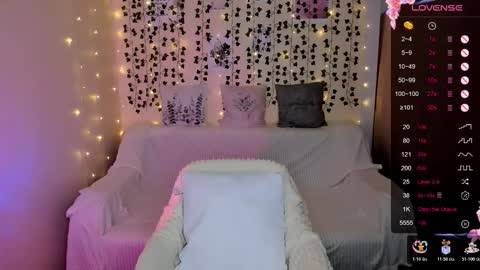 Snapshot of eva_greys chatting on 24, 11, 2025 Eva online show from 24, 11, 2025