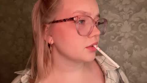 eva_kittenn online show from 27, 9, 2025