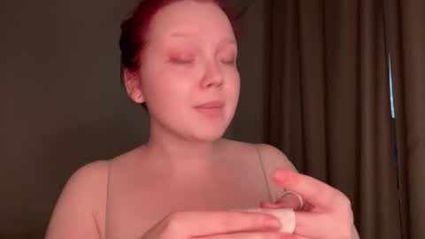 Snapshot of eva_kittenn chatting on 4, 5, 2026 eva_kittenn online show from 4, 5, 2026