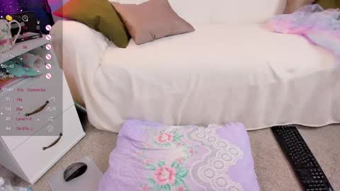 Eva Lav online show from 9, 1, 2025