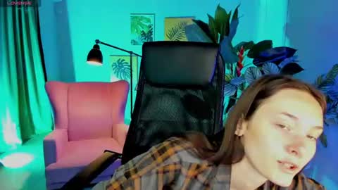 Snapshot of eva_leeee chatting on 22, 6, 2026 Eva online show from 22, 6, 2026