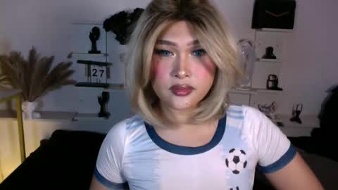 Snapshot of eva_mazikeen69 chatting on 27, 4, 2026 Queen Eva Mazikeen online show from 27, 4, 2026