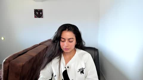 eva_monn online show from 8, 7, 2026