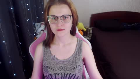 Snapshot of eva_orchid chatting on 4, 2, 2025 Eva online show from 4, 2, 2025