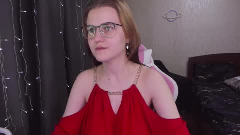 Snapshot of eva_orchid chatting on 9, 3, 2025 Eva online show from 9, 3, 2025