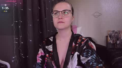 Snapshot of eva_orchid chatting on 14, 9, 2025 Eva online show from 14, 9, 2025