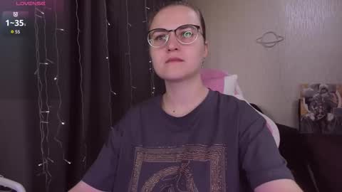 Snapshot of eva_orchid chatting on 21, 9, 2025 Eva online show from 21, 9, 2025