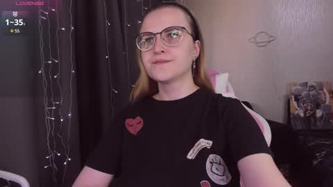 Snapshot of eva_orchid chatting on 7, 10, 2025 Eva online show from 7, 10, 2025