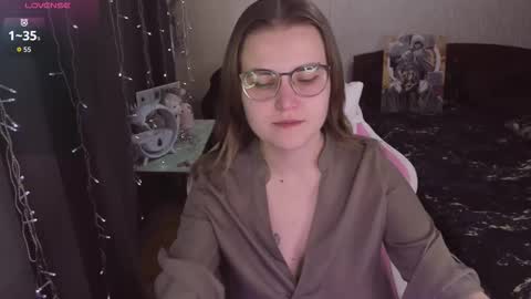 Snapshot of eva_orchid chatting on 21, 10, 2025 Eva online show from 21, 10, 2025