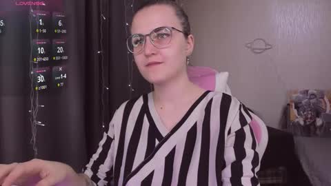 Snapshot of eva_orchid chatting on 30, 10, 2025 Eva online show from 30, 10, 2025