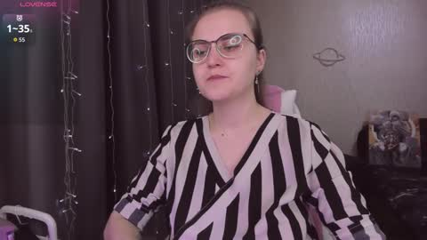 Snapshot of eva_orchid chatting on 26, 11, 2025 Eva online show from 26, 11, 2025