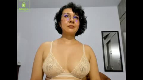 Snapshot of eva_rain01 chatting on 20, 12, 2024 Eva online show from 20, 12, 2024
