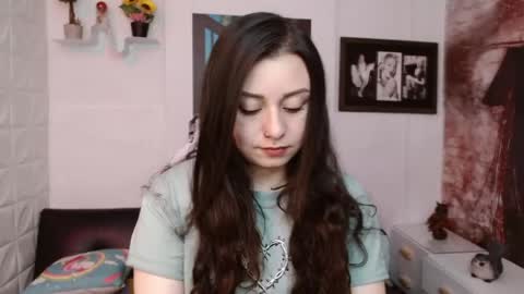 Snapshot of eva_rosell chatting on 22, 4, 2026 Eva online show from 22, 4, 2026