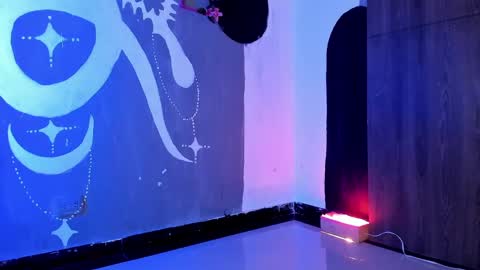 Eva  online show from 7, 12, 2024