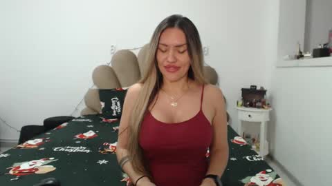 EvaBomb online show from 8, 1, 2025