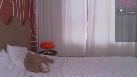 Snapshot of evacroan chatting on 9, 10, 2025 Eva online show from 9, 10, 2025