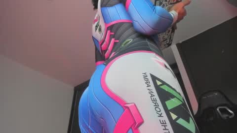 Snapshot of evaevanscute chatting on 25, 2, 2025 evaevanscute online show from 25, 2, 2025