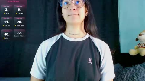 Evah Lee online show from 12, 11, 2025