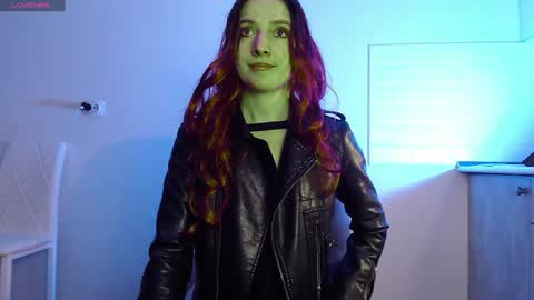 Snapshot of evahailey_ chatting on 18, 1, 2025 Eva online show from 18, 1, 2025