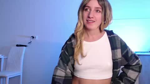 Snapshot of evahailey_ chatting on 12, 2, 2025 Eva online show from 12, 2, 2025