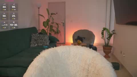 evajacksss_ online show from 15, 4, 2026