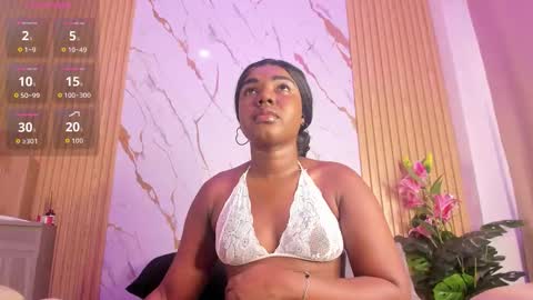 EvaJohnss online show from 6, 10, 2025