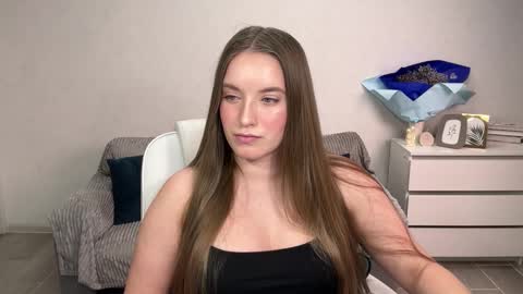 Snapshot of evajuly chatting on 22, 10, 2025 Eva online show from 22, 10, 2025