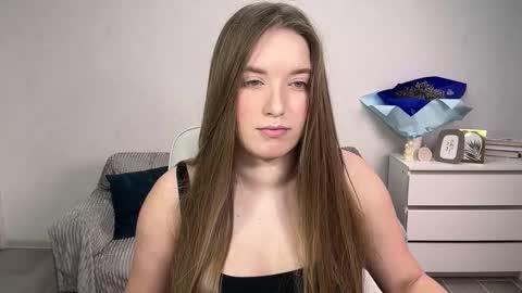 Snapshot of evajuly chatting on 23, 10, 2025 Eva online show from 23, 10, 2025