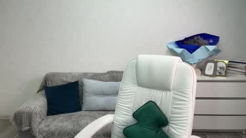 Snapshot of evajuly chatting on 25, 11, 2025 Eva online show from 25, 11, 2025